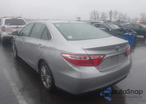 2015 Toyota Camry Hybrid Se from USA, damaged, VIN 4T1BD1FK5FU145138